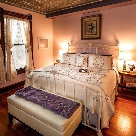 Weller Haus Bed, Breakfast & Event Center Bed & Breakfast Bellevue Exterior photo