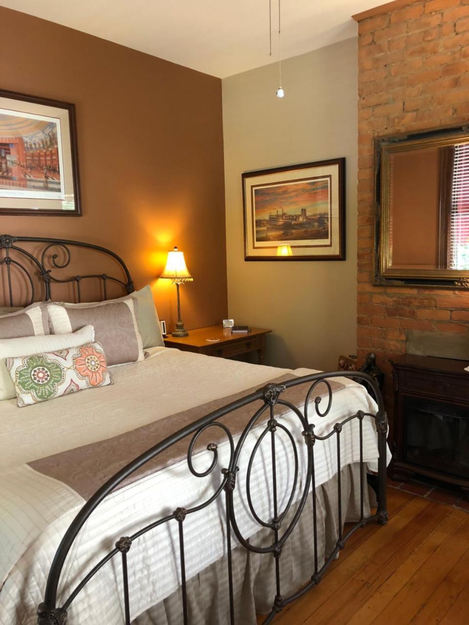 Weller Haus Bed, Breakfast & Event Center Bed & Breakfast Bellevue Exterior photo